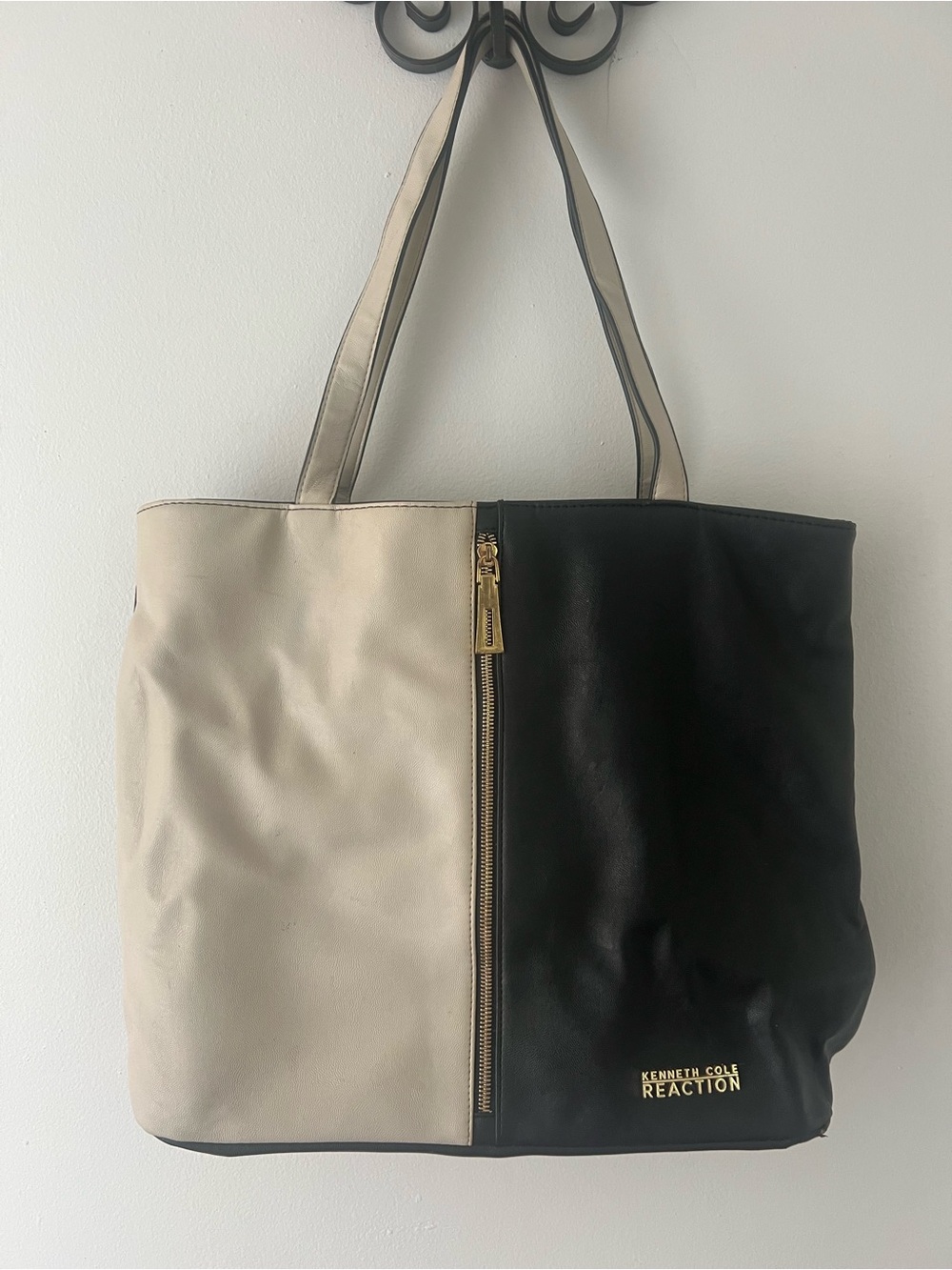Kenneth Cole Reaction Black and Cream Colorblock Zip-Front Tote